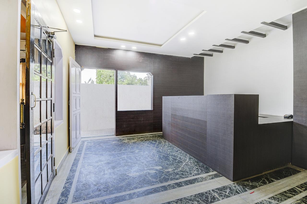 Oyo 13521 Sudhriti Hotel Siliguri Eksteriør billede