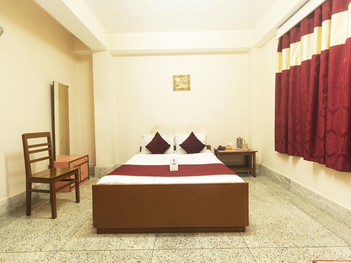 Oyo 13521 Sudhriti Hotel Siliguri Eksteriør billede