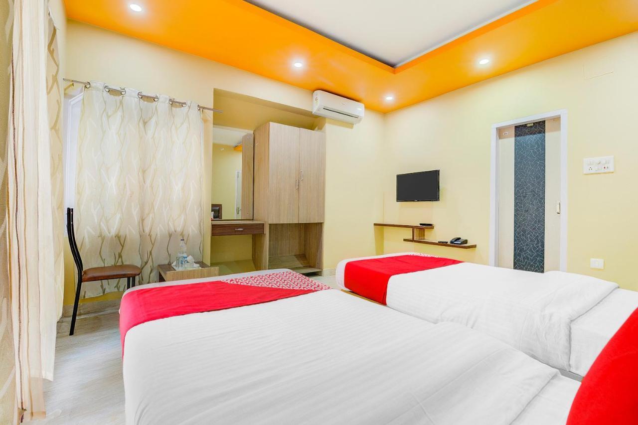Oyo 13521 Sudhriti Hotel Siliguri Eksteriør billede